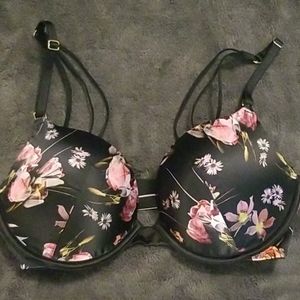 Victoria's secret very sexy bra